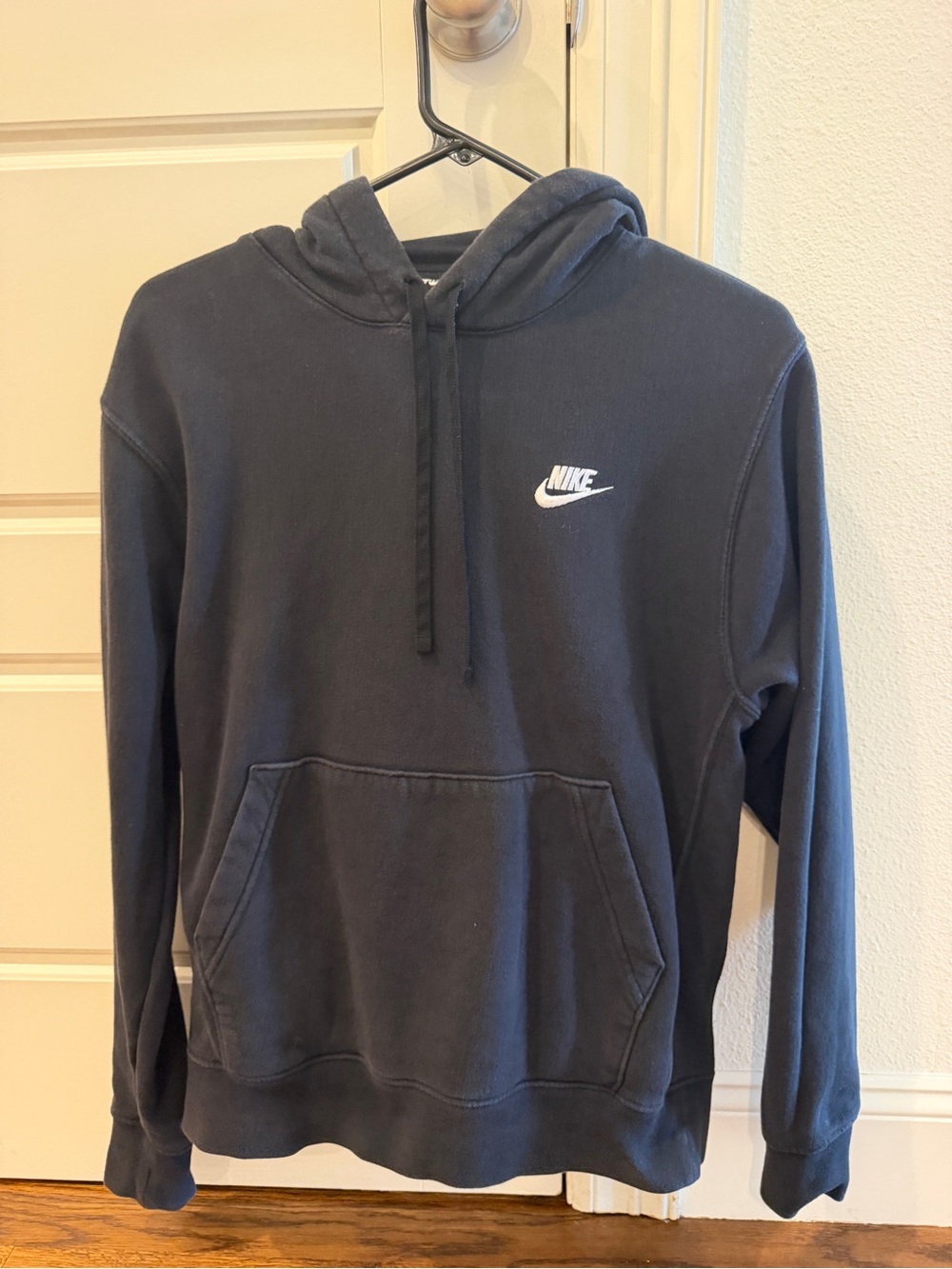 Nike Men's Dark Navy Pullover Hoodie with White Swoosh